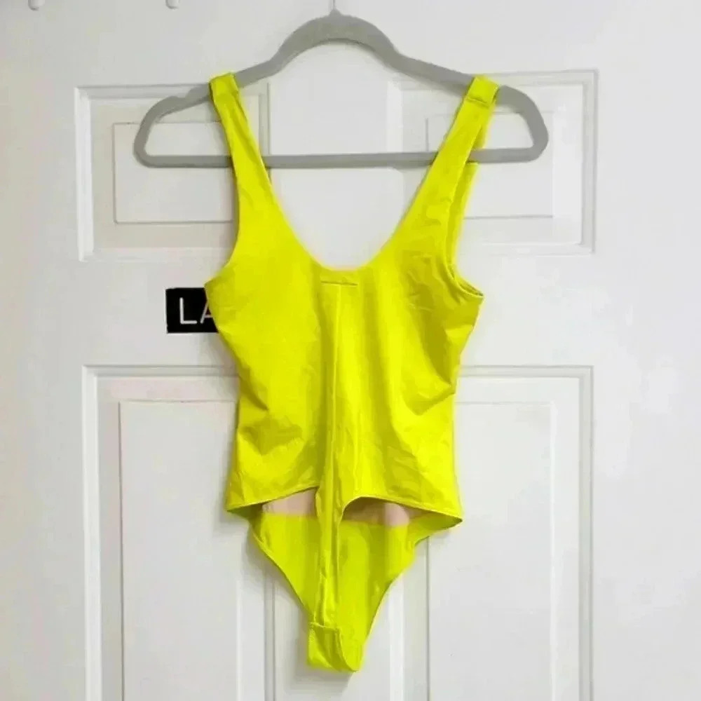 Headliner Shaping Open Bust Thong Bodysuit - Picture 6 of 10